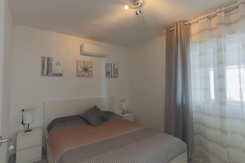 Apartamentos De Benidorm, Playa Poniente, Espana Buitenkant foto
