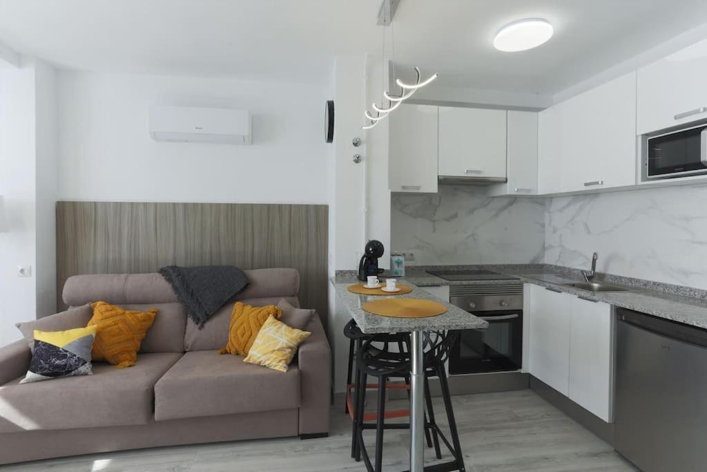Apartamentos De Benidorm, Playa Poniente, Espana Buitenkant foto