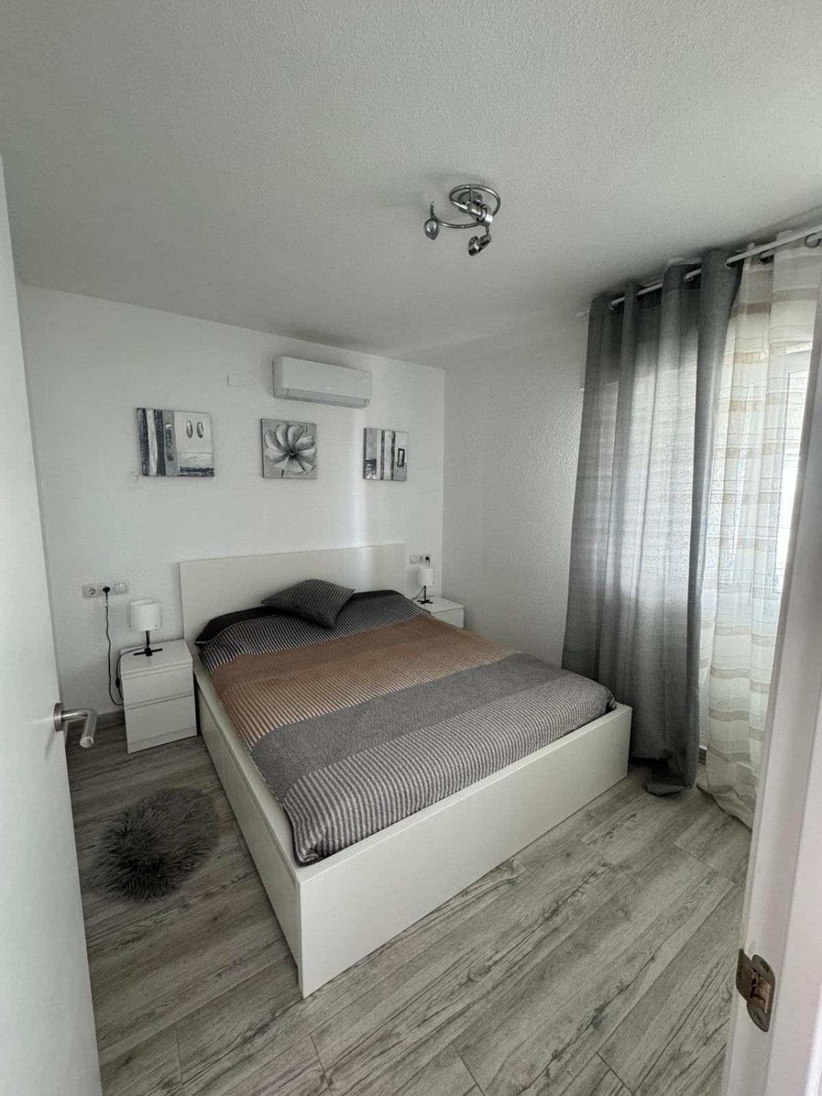 Apartamentos De Benidorm, Playa Poniente, Espana Buitenkant foto